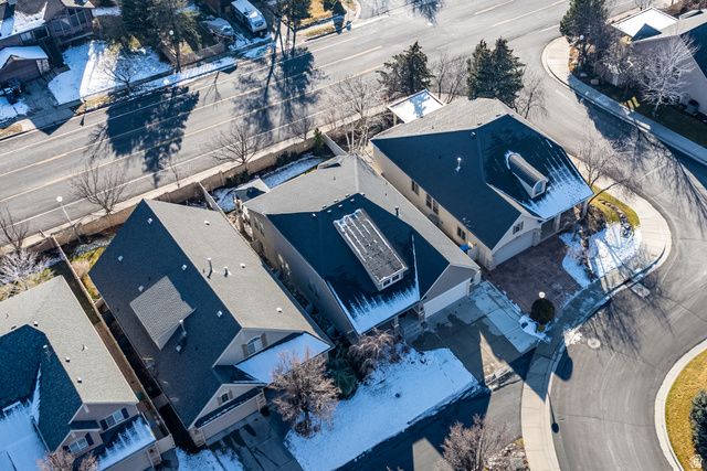 1952 E BLUFFSIDE CIR, Sandy, UT 84092