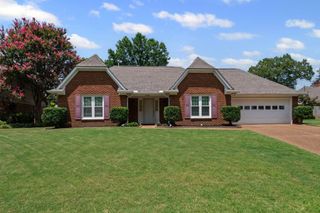 8924 LEAF TRAIL CV, Memphis, TN 38018