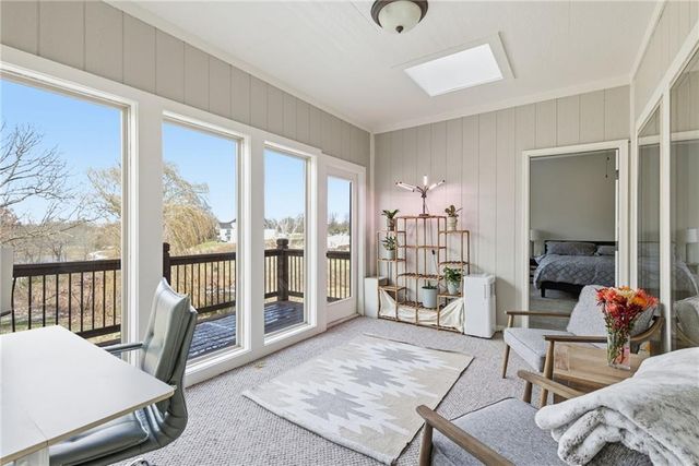 1729 NE Woodland Shores Court, Lee's Summit, MO 64086