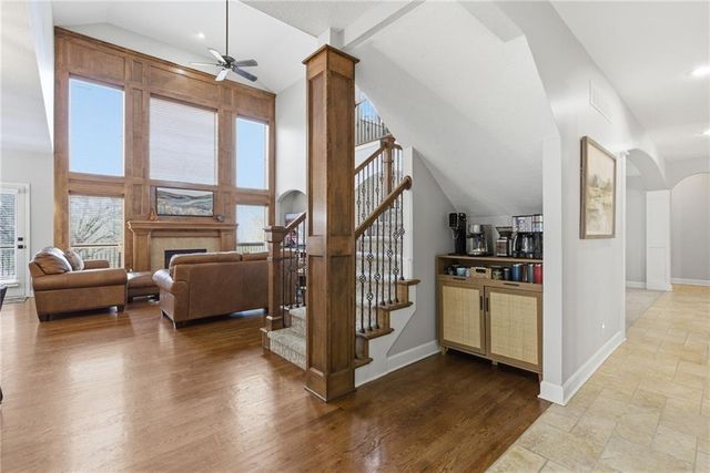 1729 NE Woodland Shores Court, Lee's Summit, MO 64086