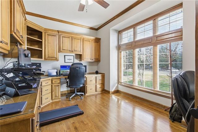 1729 NE Woodland Shores Court, Lee's Summit, MO 64086