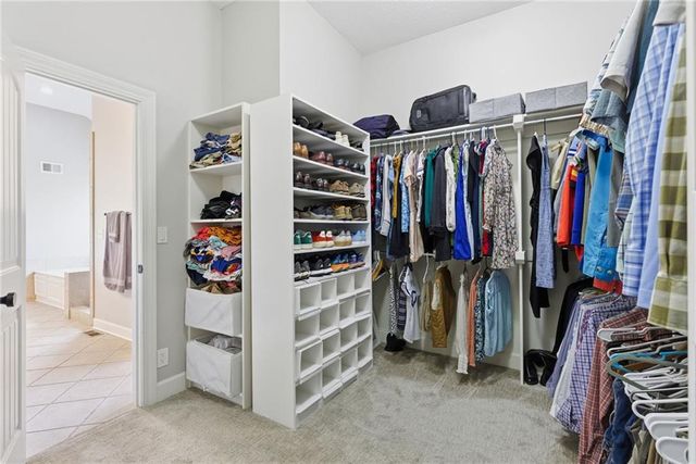 1729 NE Woodland Shores Court, Lee's Summit, MO 64086