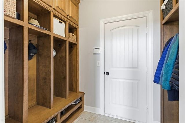 1729 NE Woodland Shores Court, Lee's Summit, MO 64086