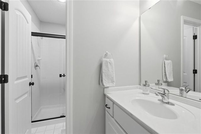 1729 NE Woodland Shores Court, Lee's Summit, MO 64086