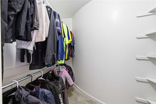 1729 NE Woodland Shores Court, Lee's Summit, MO 64086