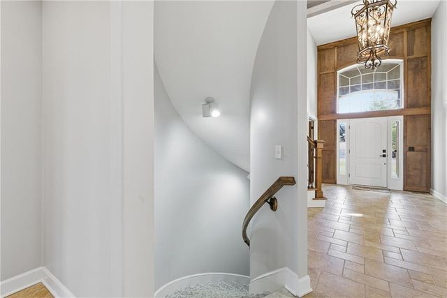 1729 NE Woodland Shores Court, Lee's Summit, MO 64086