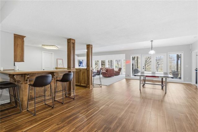 1729 NE Woodland Shores Court, Lee's Summit, MO 64086