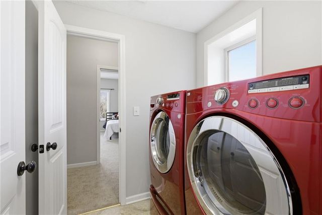 1729 NE Woodland Shores Court, Lee's Summit, MO 64086