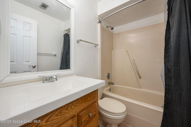 696 Las Palmas Way, Melbourne, FL 32940