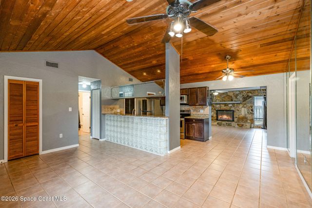 696 Las Palmas Way, Melbourne, FL 32940