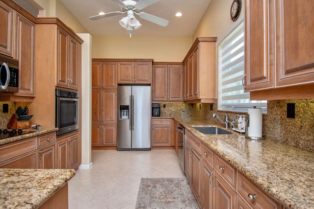 7080 Demedici Circle 7080, Delray Beach, FL 33446