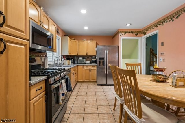 112 Pitt Rd, Springfield Twp., NJ 07081