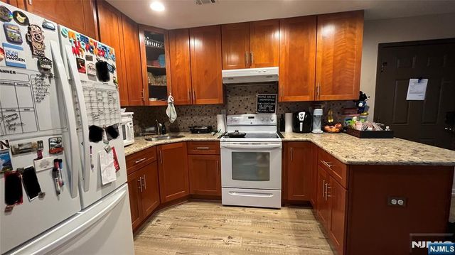 308-310 Passaic 205, Harrison, NJ 07029