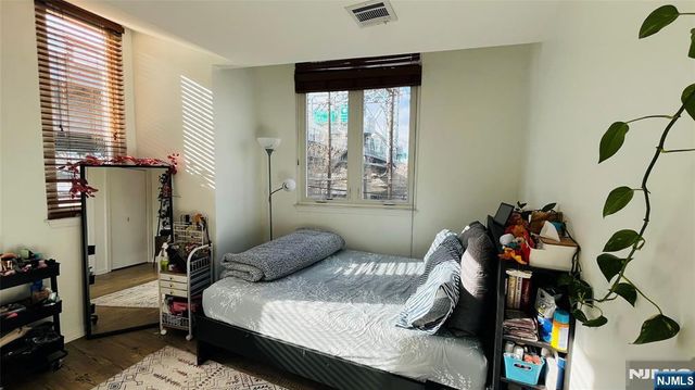 308-310 Passaic 205, Harrison, NJ 07029