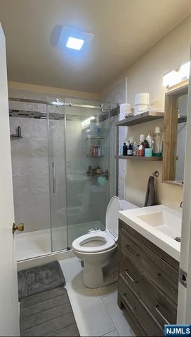 308-310 Passaic 205, Harrison, NJ 07029