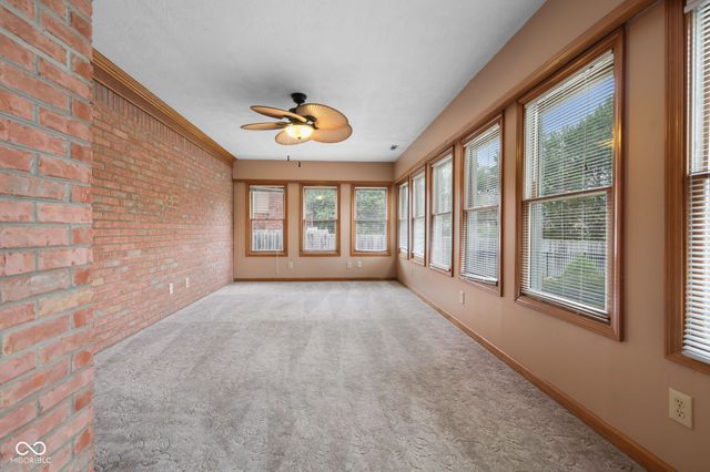 3622 Fountain View Drive, Greenwood, IN 46143