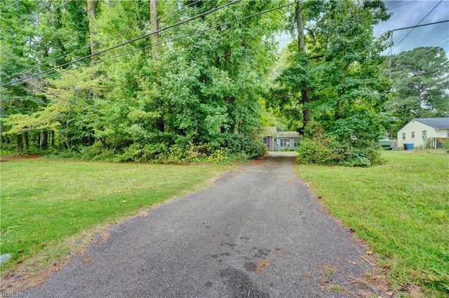 1532 Jolliff RD, Chesapeake, VA 23321
