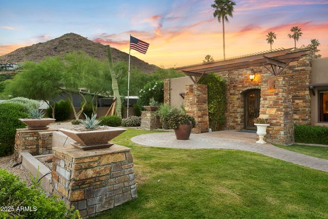 4836 E MOONLIGHT Way, Paradise Valley, AZ 85253