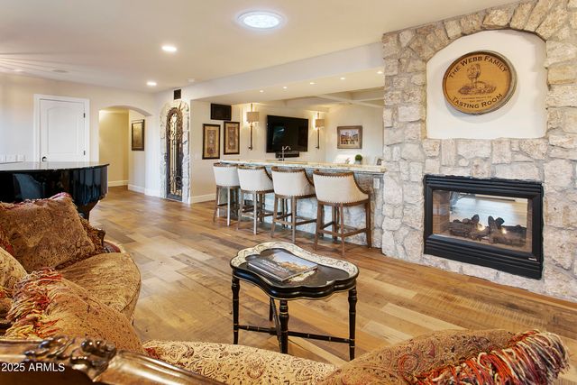 4836 E MOONLIGHT Way, Paradise Valley, AZ 85253