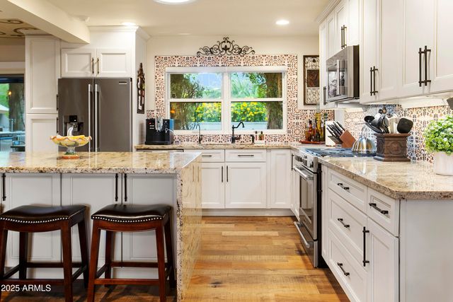 4836 E MOONLIGHT Way, Paradise Valley, AZ 85253