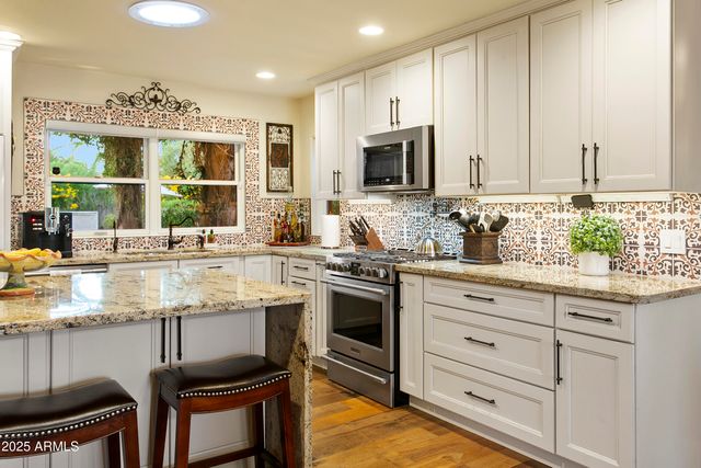 4836 E MOONLIGHT Way, Paradise Valley, AZ 85253