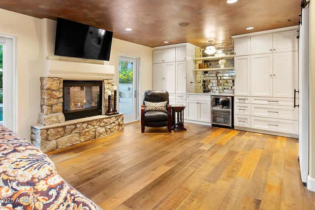 4836 E MOONLIGHT Way, Paradise Valley, AZ 85253