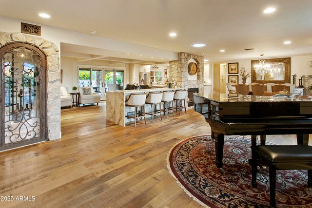 4836 E MOONLIGHT Way, Paradise Valley, AZ 85253