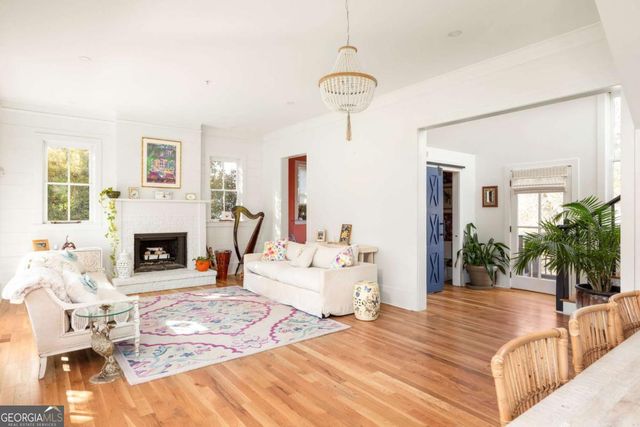 10528 Serenbe Lane, Chattahoochee Hills, GA 30268