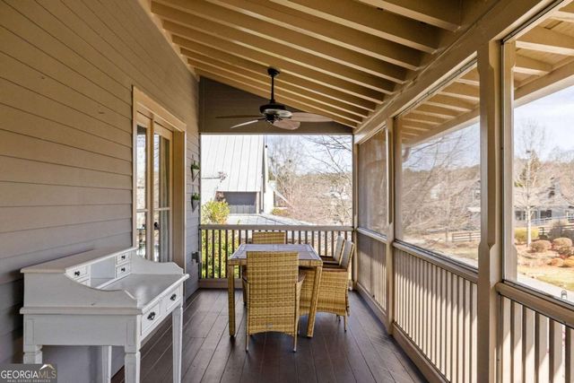 10528 Serenbe Lane, Chattahoochee Hills, GA 30268