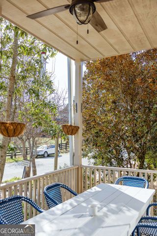 10528 Serenbe Lane, Chattahoochee Hills, GA 30268