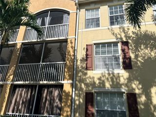 4113 residence DR 213, Fort Myers, FL 33901