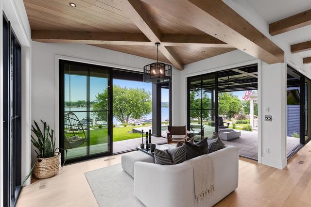 254 Lake Street, Excelsior, MN 55331