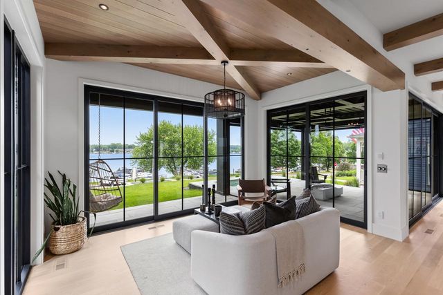 254 Lake Street, Excelsior, MN 55331