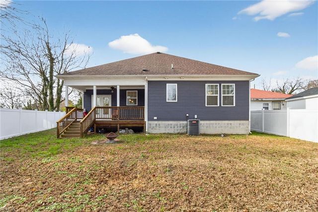 400 N 5th ST, Suffolk, VA 23434