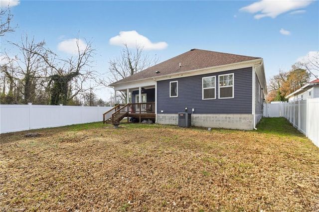 400 N 5th ST, Suffolk, VA 23434