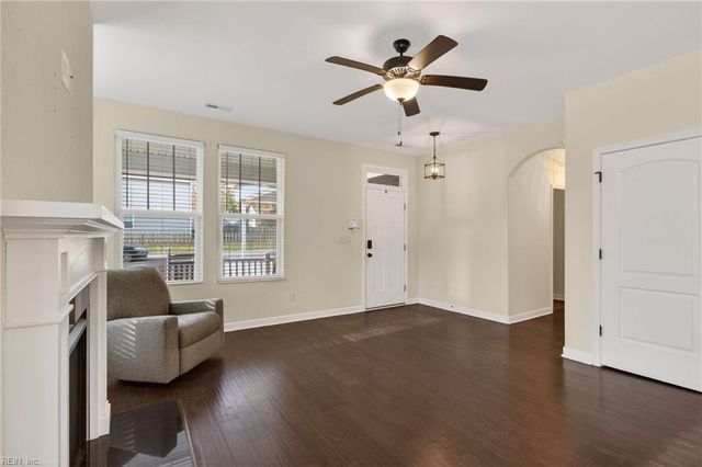 400 N 5th ST, Suffolk, VA 23434