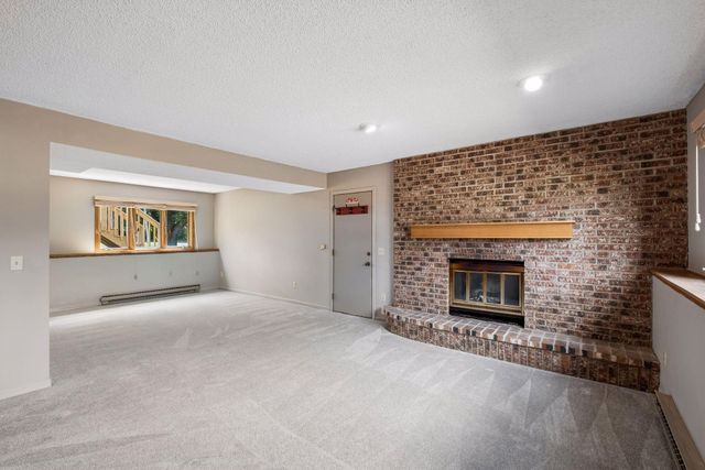 1790 Crestridge Lane, Eagan, MN 55122
