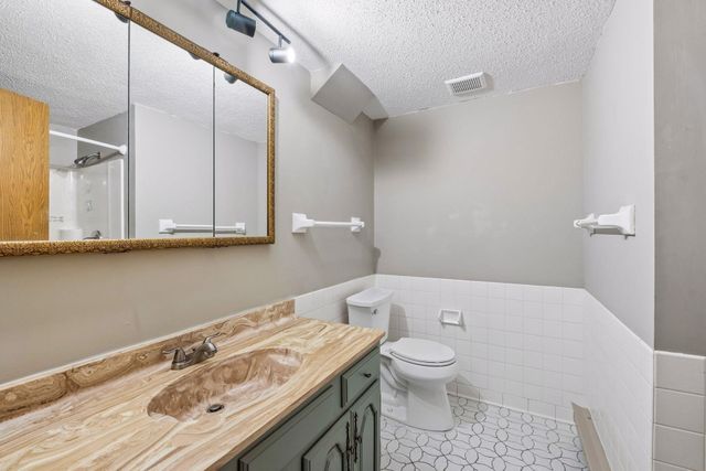 1790 Crestridge Lane, Eagan, MN 55122