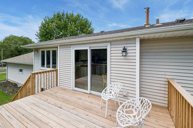 1790 Crestridge Lane, Eagan, MN 55122
