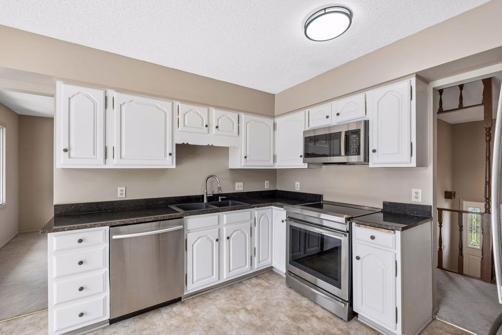 1790 Crestridge Lane, Eagan, MN 55122 — photo 5