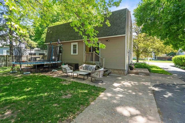 203 CEDAR STREET, Neenah, WI 54956