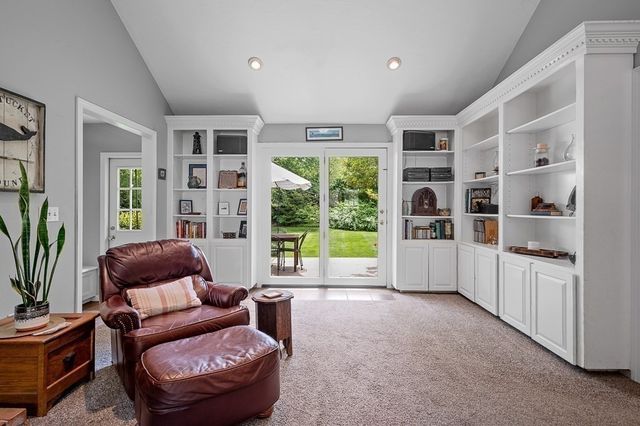 4 Phylmor Drive, Westborough, MA 01581