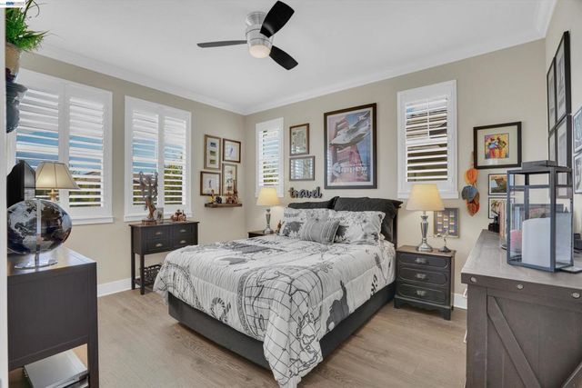17863 Eastman Ct, Lathrop, CA 95330