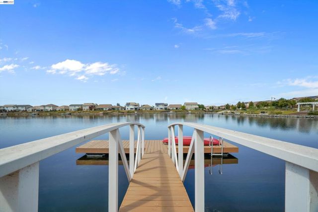 17863 Eastman Ct, Lathrop, CA 95330