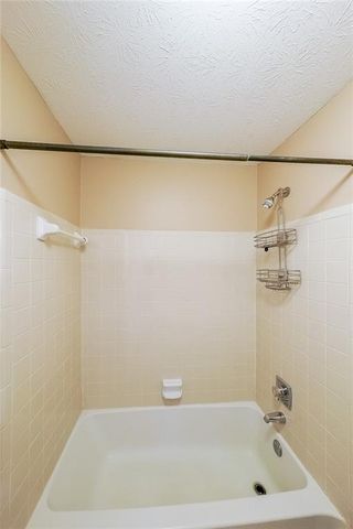 2214 Lake Pointe Circle, Roswell, GA 30075