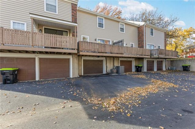 3619 NE 68th Terrace, Gladstone, MO 64119