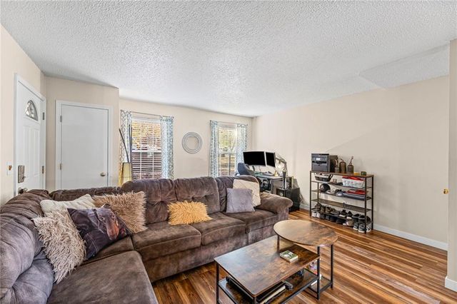 3619 NE 68th Terrace, Gladstone, MO 64119