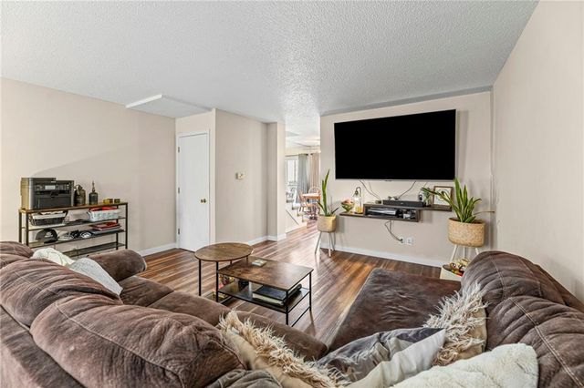 3619 NE 68th Terrace, Gladstone, MO 64119