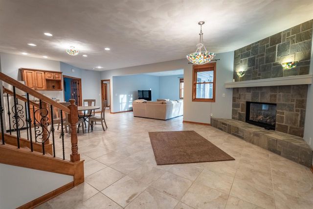 103 FREEDOM WAY, Wausau, WI 54403