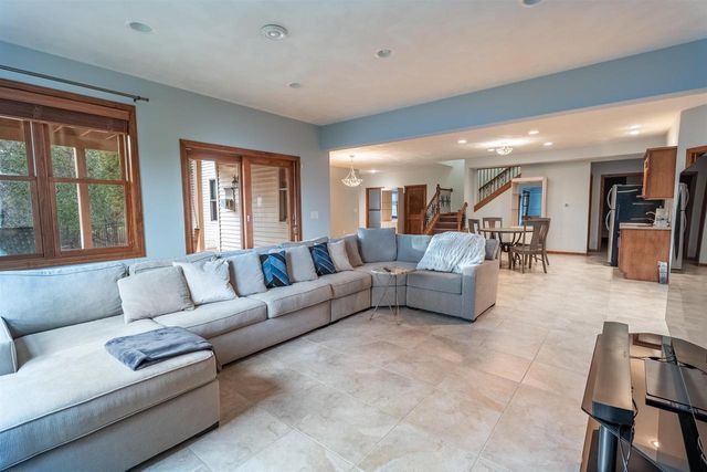 103 FREEDOM WAY, Wausau, WI 54403